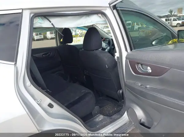 5N1AT2MV7GC792245 2016 NISSAN ROGUE - Image 8