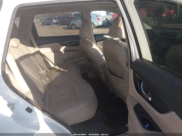 5N1AT2MV7GC792763 2016 NISSAN ROGUE - Image 8