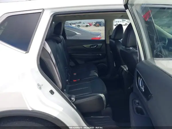 5N1AT2MV7GC860494 2016 NISSAN ROGUE - Image 8