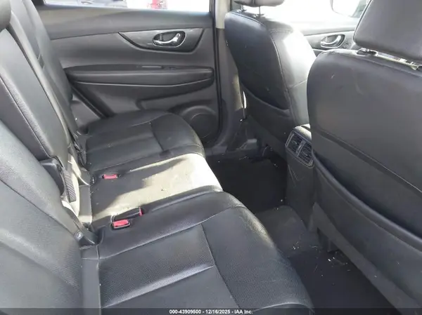 5N1AT2MV7GC910147 2016 NISSAN ROGUE - Image 8