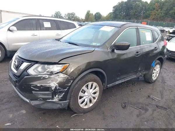 5N1AT2MV7HC732919 2017 NISSAN ROGUE - Image 2