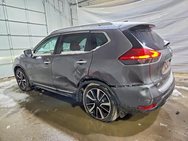 5N1AT2MV7HC737571 2017 NISSAN ROGUE - Image 2
