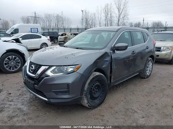 5N1AT2MV7HC738140 2017 NISSAN ROGUE - Image 2