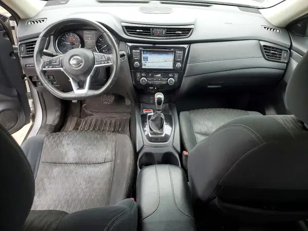 5N1AT2MV7HC744780 2017 NISSAN ROGUE - Image 8