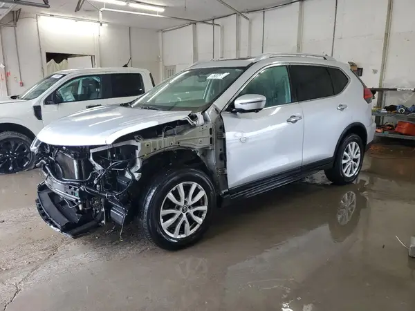 5N1AT2MV7HC745489 2017 NISSAN ROGUE - Image 1