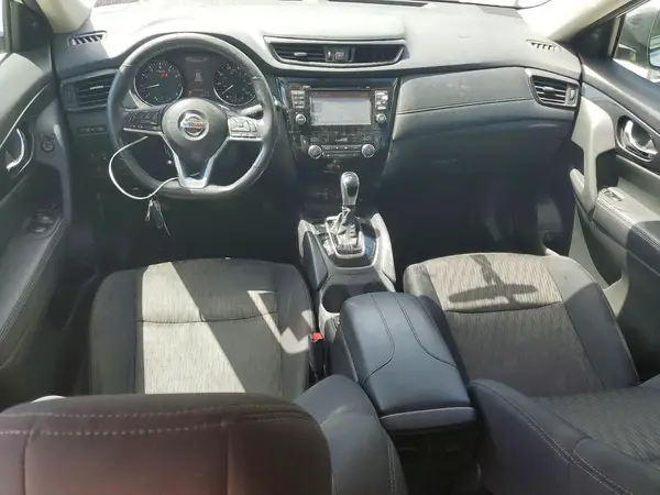 5N1AT2MV7HC746075 2017 NISSAN ROGUE - Image 8