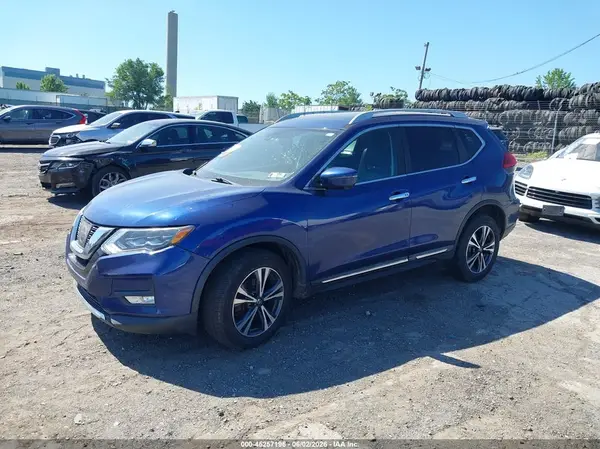 5N1AT2MV7HC749509 2017 NISSAN ROGUE - Image 2