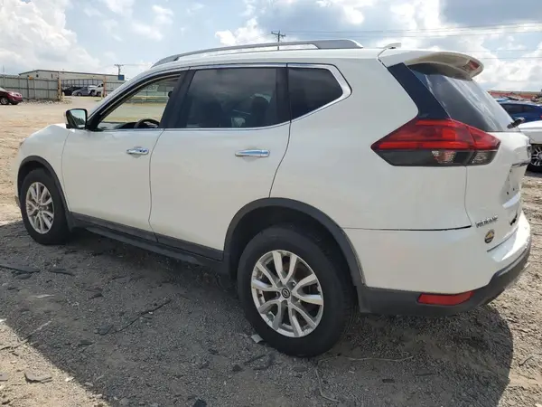 5N1AT2MV7HC750417 2017 NISSAN ROGUE - Image 2