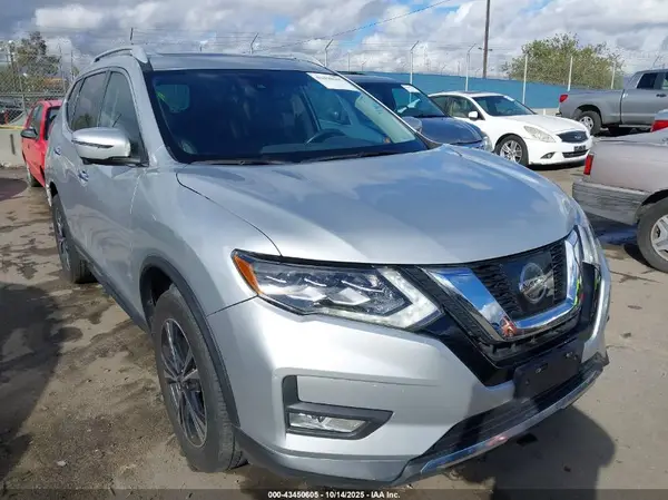 5N1AT2MV7HC753110 2017 NISSAN ROGUE - Image 1