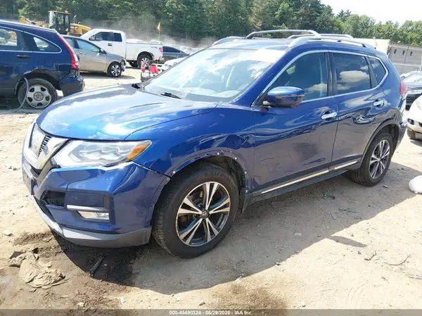 5N1AT2MV7HC759845 2017 NISSAN ROGUE - Image 2