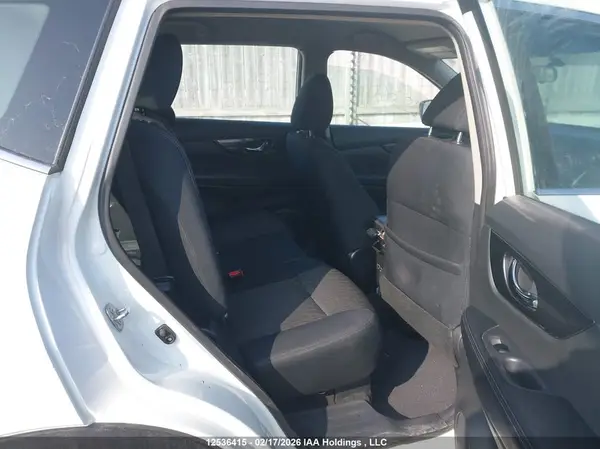 5N1AT2MV7HC763233 2017 NISSAN ROGUE - Image 8