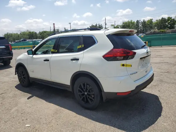 5N1AT2MV7HC769419 2017 NISSAN ROGUE - Image 2