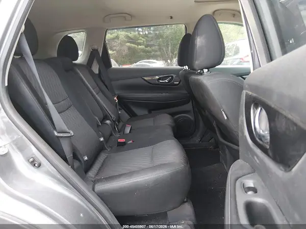 5N1AT2MV7HC774197 2017 NISSAN ROGUE - Image 8