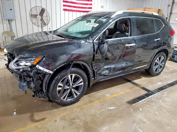 5N1AT2MV7HC775625 2017 NISSAN ROGUE - Image 1