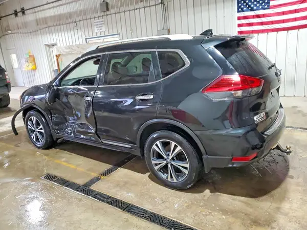 5N1AT2MV7HC775625 2017 NISSAN ROGUE - Image 2