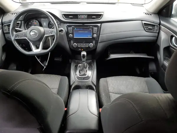 5N1AT2MV7HC776399 2017 NISSAN ROGUE - Image 8