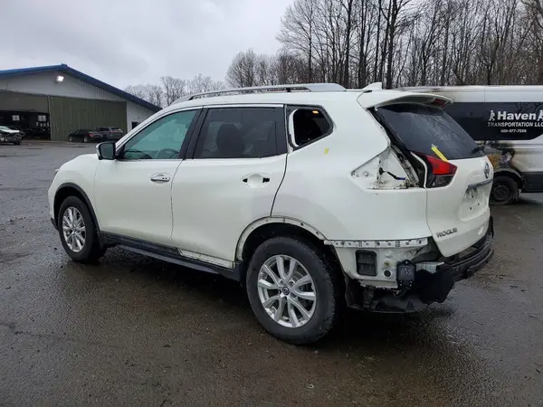 5N1AT2MV7HC783076 2017 NISSAN ROGUE - Image 2