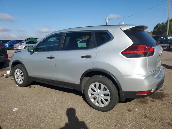 5N1AT2MV7HC785250 2017 NISSAN ROGUE - Image 2