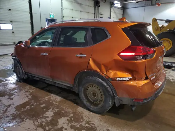 5N1AT2MV7HC790884 2017 NISSAN ROGUE - Image 2