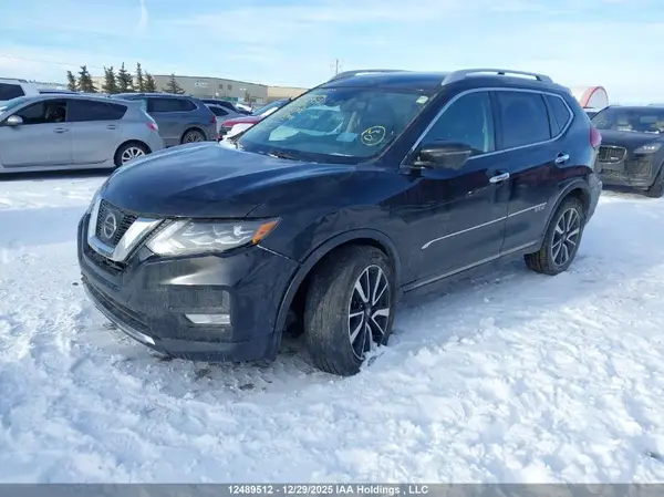 5N1AT2MV7HC794918 2017 NISSAN ROGUE - Image 2