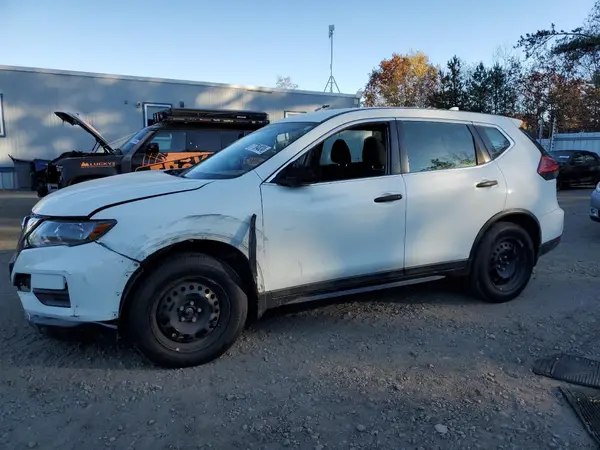 5N1AT2MV7HC799648 2017 NISSAN ROGUE - Image 1
