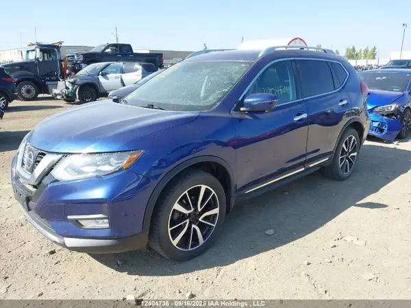 5N1AT2MV7HC800667 2017 NISSAN ROGUE - Image 2