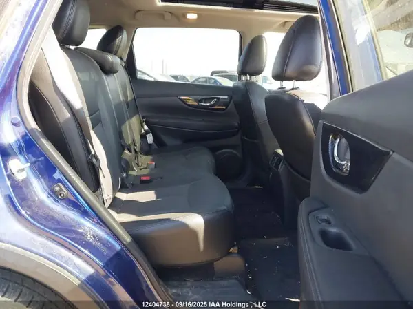 5N1AT2MV7HC800667 2017 NISSAN ROGUE - Image 8