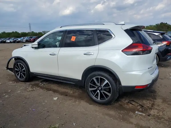 5N1AT2MV7HC806310 2017 NISSAN ROGUE - Image 2