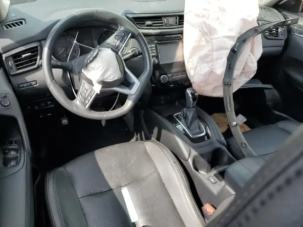 5N1AT2MV7HC806310 2017 NISSAN ROGUE - Image 8