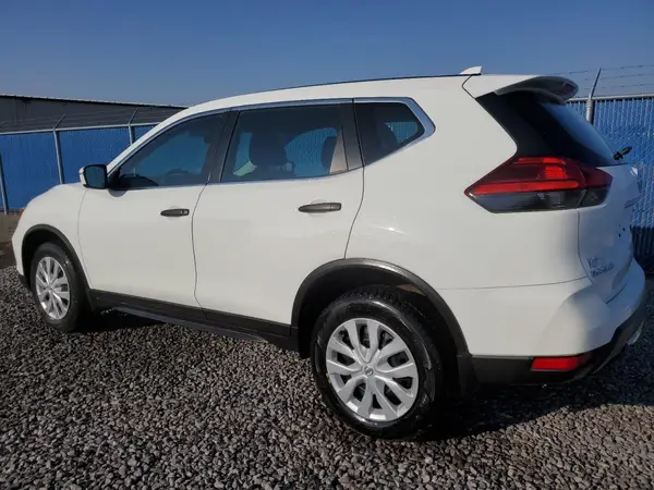 5N1AT2MV7HC808834 2017 NISSAN ROGUE - Image 2