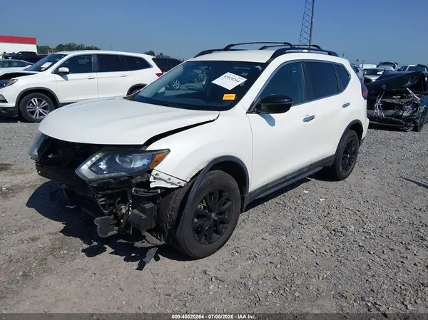 5N1AT2MV7HC811104 2017 NISSAN ROGUE - Image 2