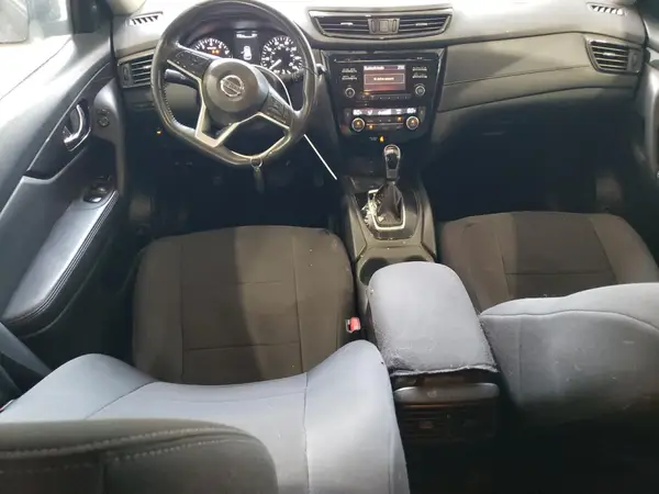 5N1AT2MV7HC815914 2017 NISSAN ROGUE - Image 8