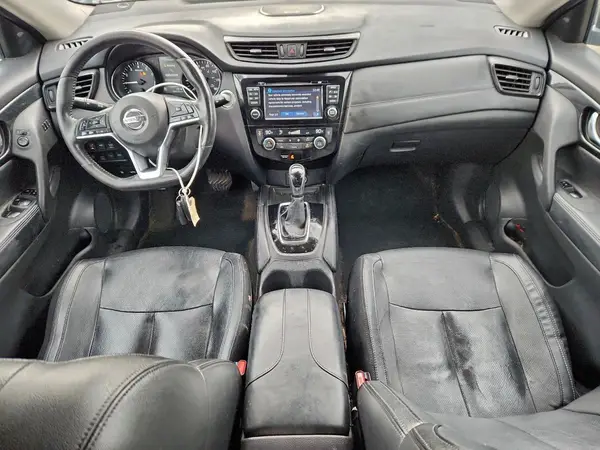 5N1AT2MV7HC818490 2017 NISSAN ROGUE - Image 8