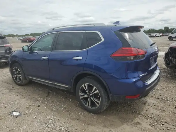 5N1AT2MV7HC818960 2017 NISSAN ROGUE - Image 2