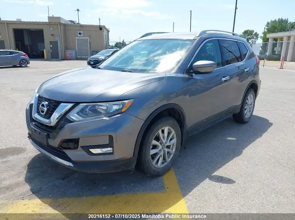 5N1AT2MV7HC821020 2017 NISSAN ROGUE - Image 2
