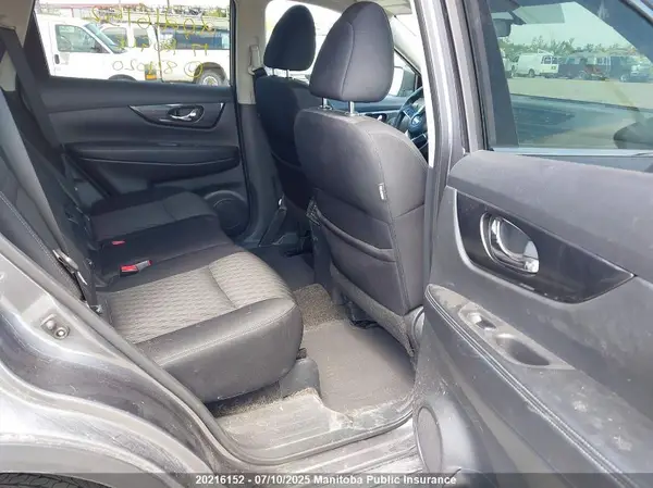 5N1AT2MV7HC821020 2017 NISSAN ROGUE - Image 8