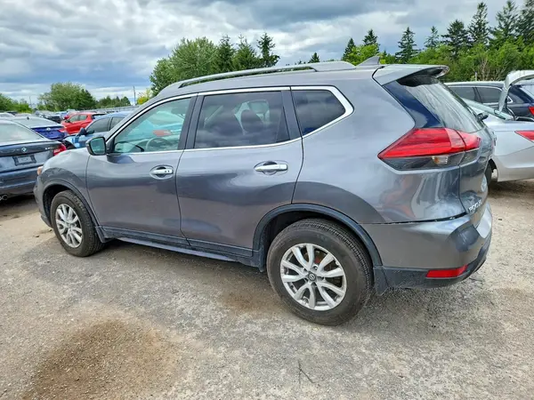 5N1AT2MV7HC821163 2017 NISSAN ROGUE - Image 2