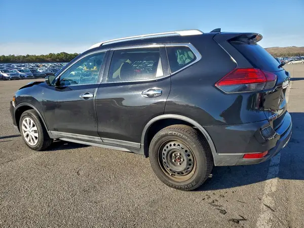 5N1AT2MV7HC823656 2017 NISSAN ROGUE - Image 2