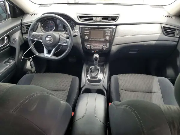 5N1AT2MV7HC825343 2017 NISSAN ROGUE - Image 8