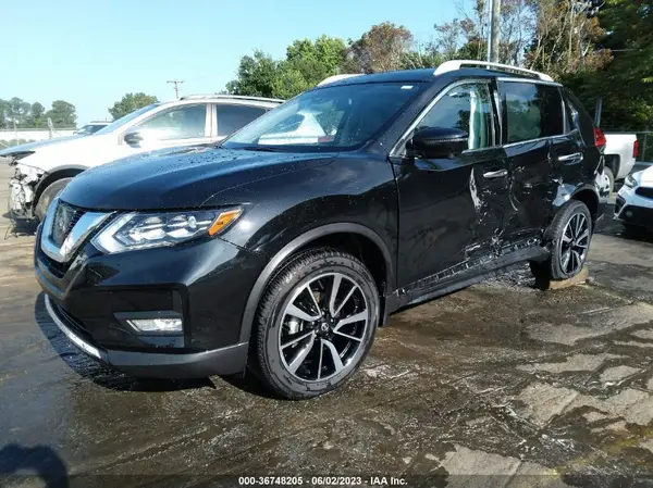5N1AT2MV7HC830929 2017 NISSAN ROGUE - Image 2