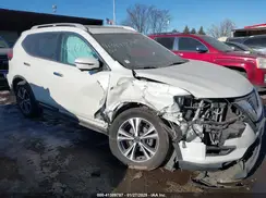 5N1AT2MV7HC831563 2017 NISSAN ROGUE