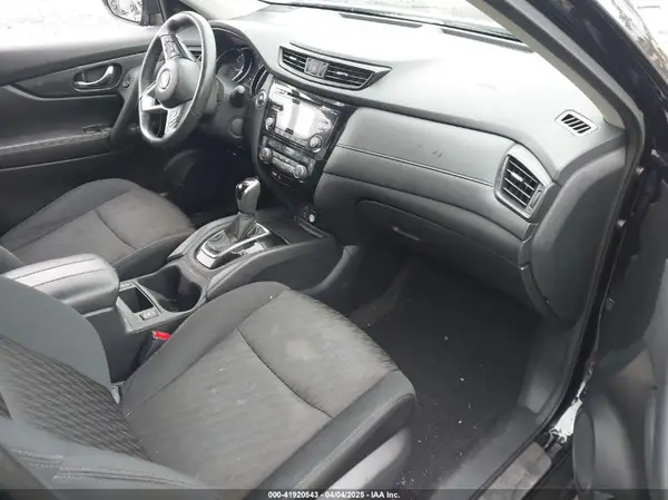 5N1AT2MV7HC835788 2017 NISSAN ROGUE - Image 8