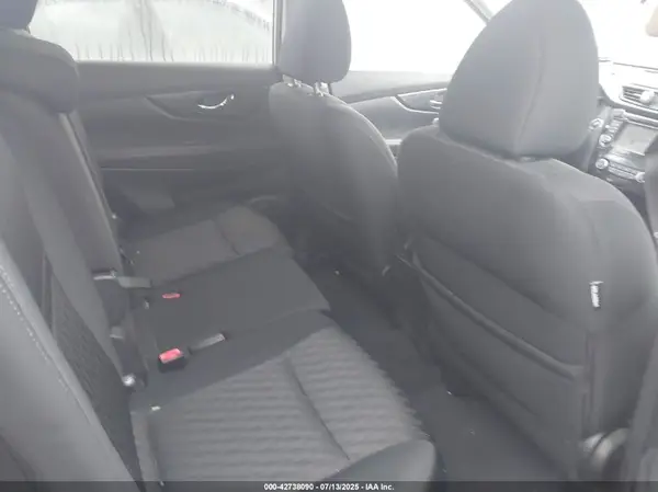 5N1AT2MV7HC838951 2017 NISSAN ROGUE - Image 8