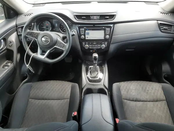 5N1AT2MV7HC844426 2017 NISSAN ROGUE - Image 8