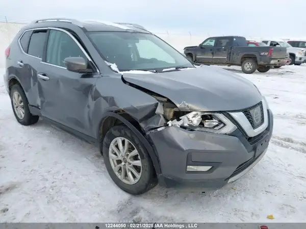 5N1AT2MV7HC844653 2017 NISSAN ROGUE - Image 1