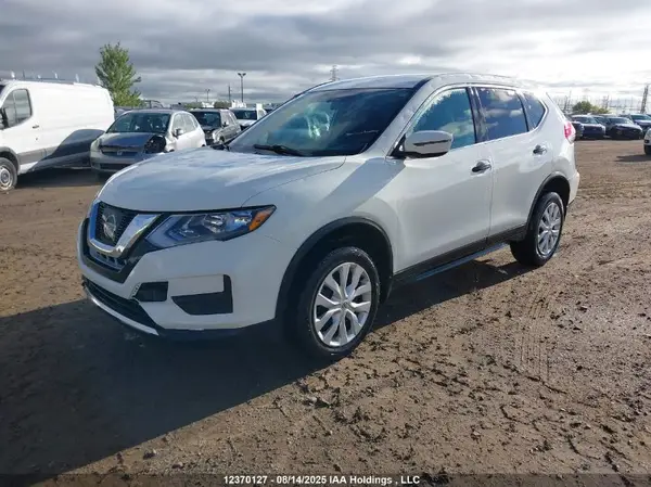5N1AT2MV7HC845625 2017 NISSAN ROGUE - Image 2
