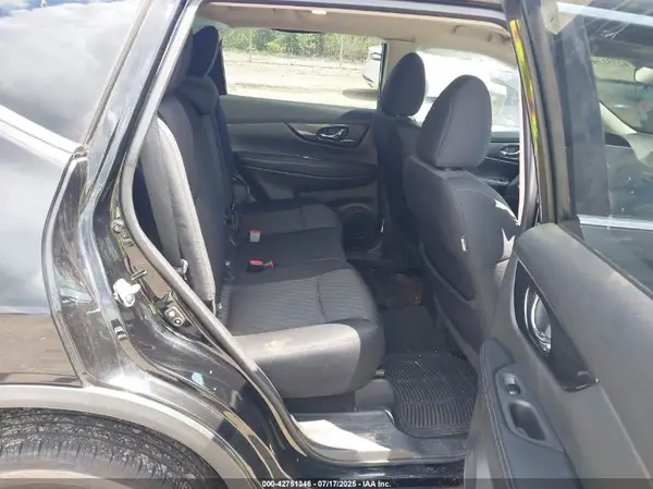 5N1AT2MV7HC846239 2017 NISSAN ROGUE - Image 8