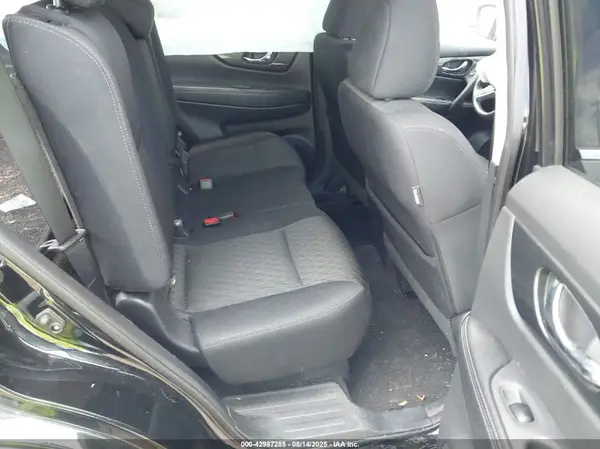 5N1AT2MV7HC851733 2017 NISSAN ROGUE - Image 8