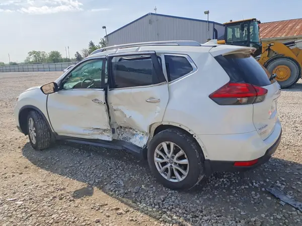 5N1AT2MV7HC858021 2017 NISSAN ROGUE - Image 2