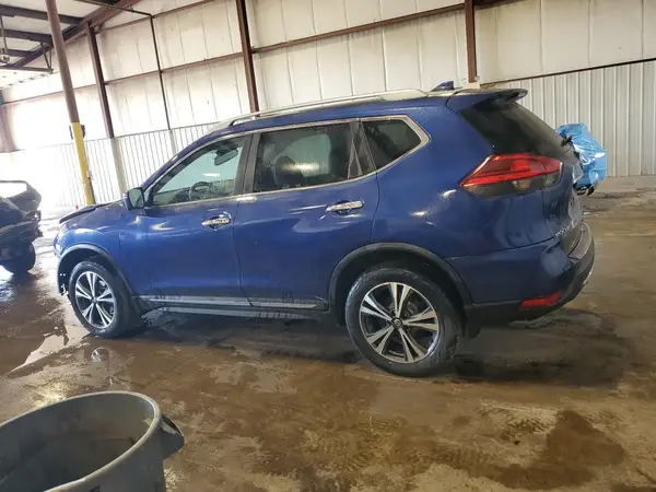 5N1AT2MV7HC858990 2017 NISSAN ROGUE - Image 2